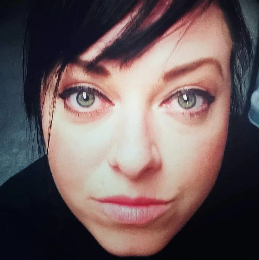 WifeyBlowsBest's avatar