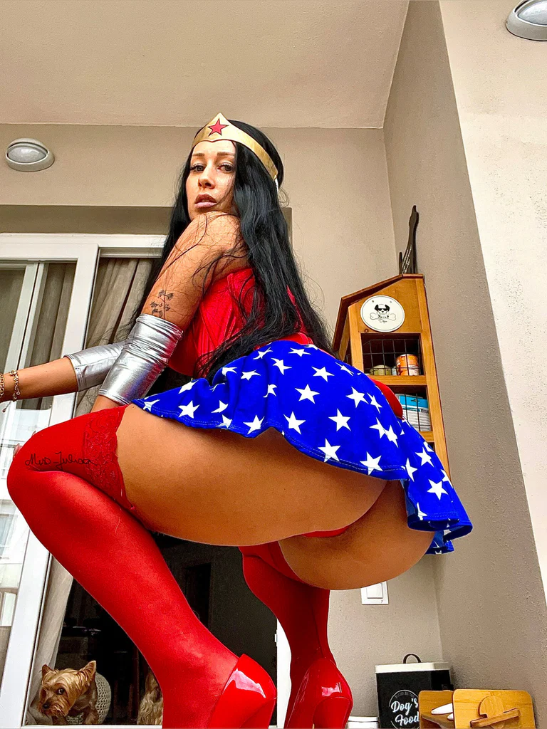 Miss_juliaa's avatar