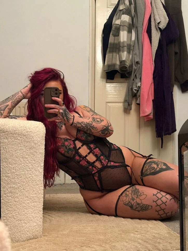 Lilly Knoxx 🦇