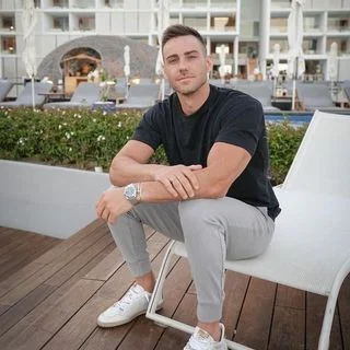 Gabriel Richardson's avatar