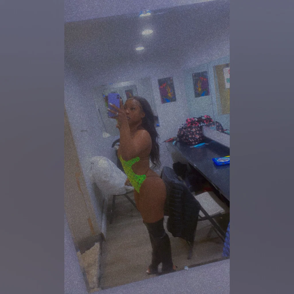 Chanel🧁's avatar