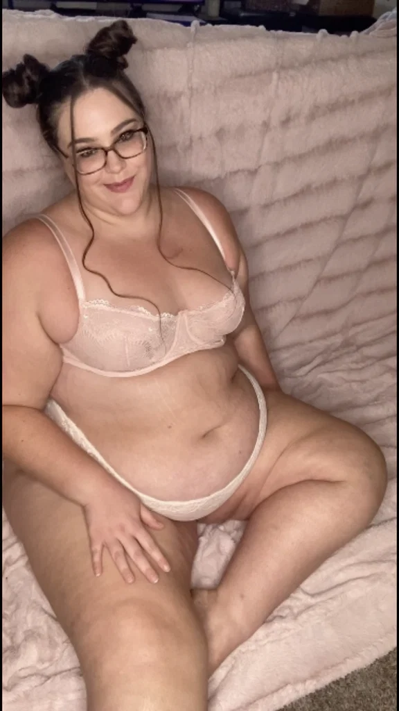 Georgia Rose's avatar