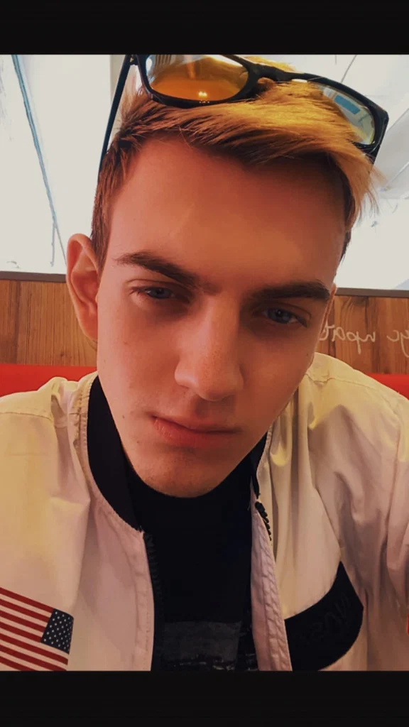 Даня Карамзин's avatar