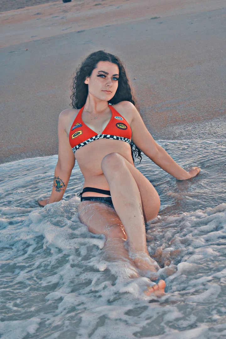 Layla profile banner