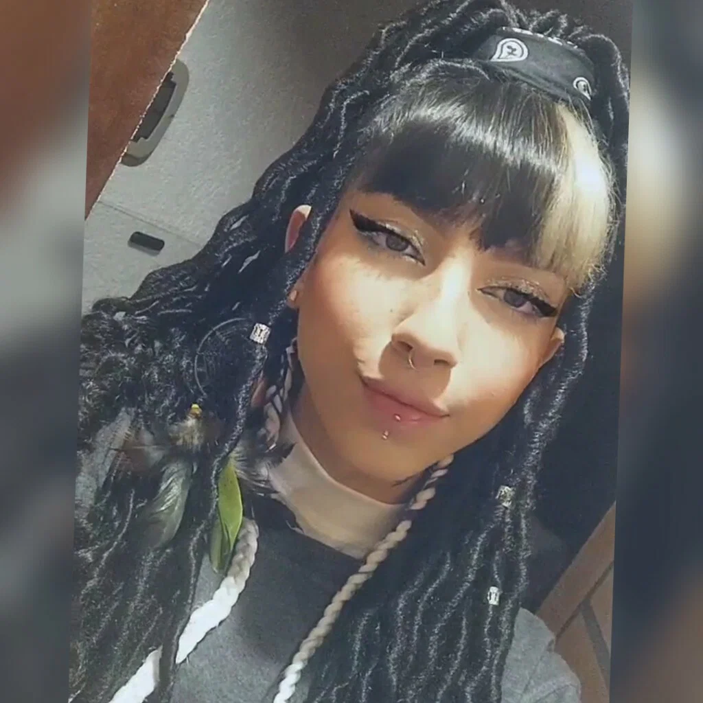 Manuella Alves's avatar