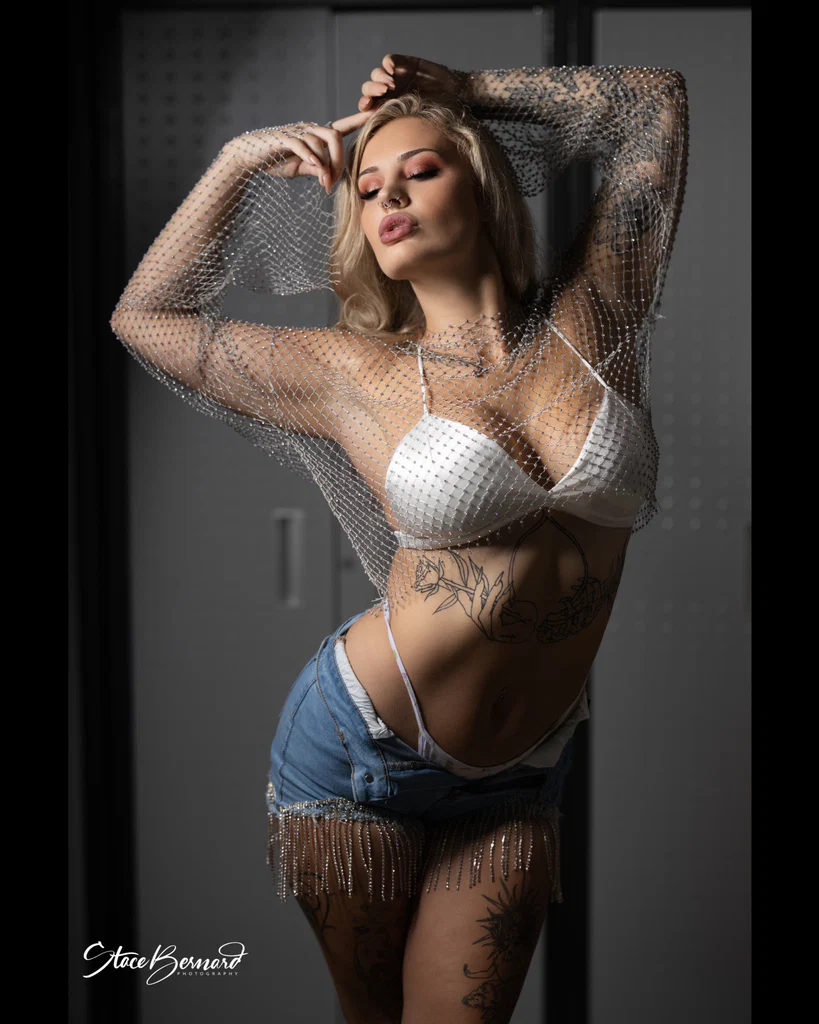 Iris Renee creator profile