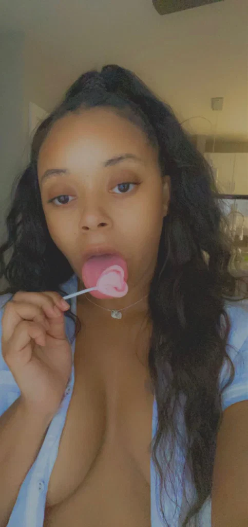 🩷 VidCall GF 🩷's avatar