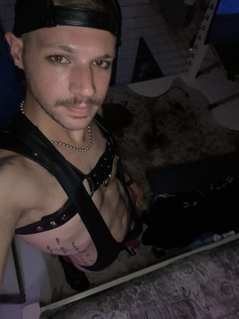 Mikey Angelo's avatar