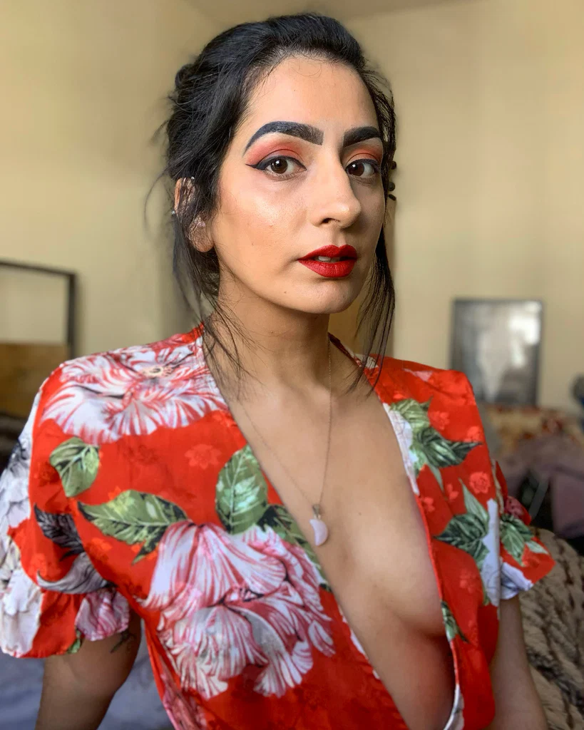 natural indian beauty's avatar