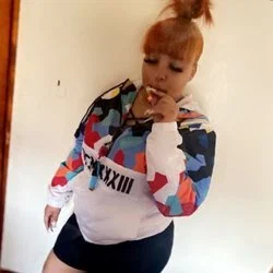 Nyaszia Marie's avatar