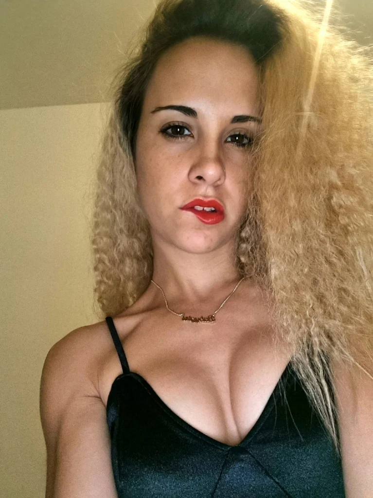 olivia sokolov's avatar