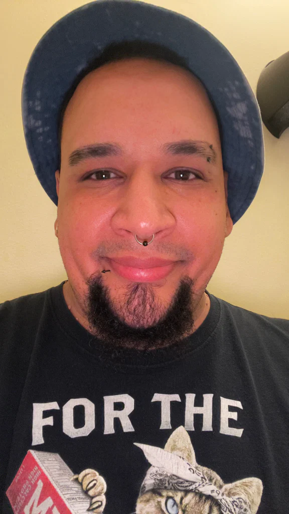 ﾌㄖ乇ㄥ's avatar