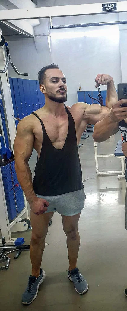 Roberto's avatar