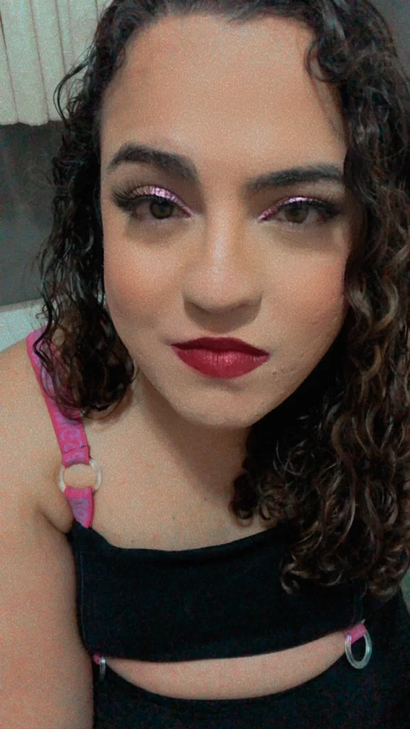 Alice Rafaella's avatar