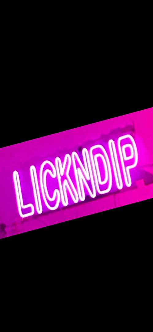 T . M I T C H ๐ profile banner