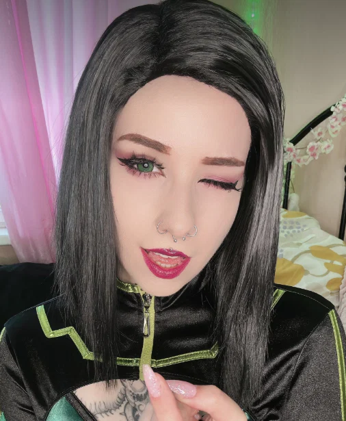 Yumi Petite hentai princess 👑's avatar