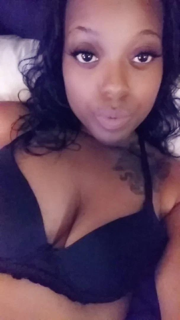 Nikki_Skyy profile banner