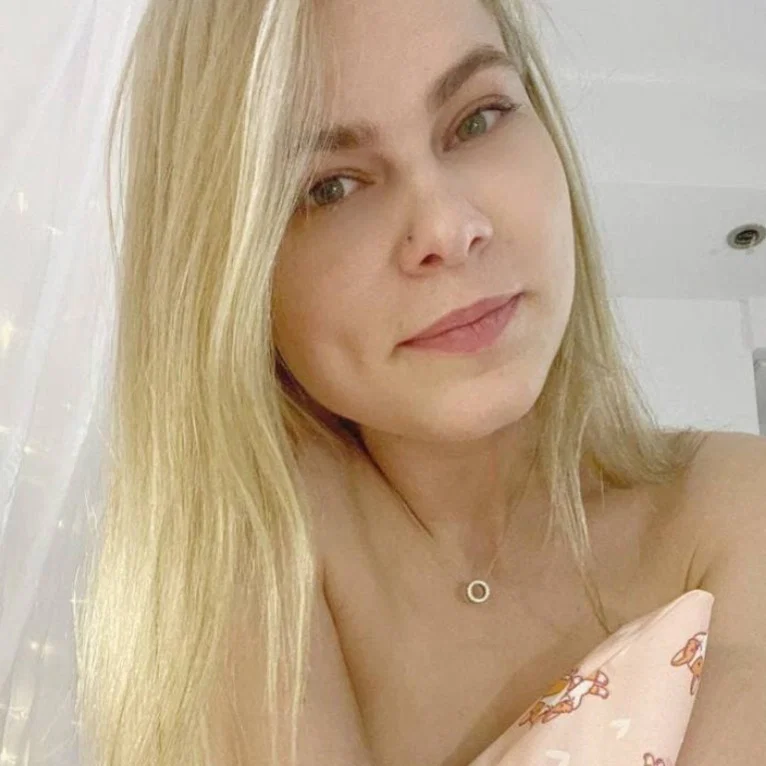 😇 Honey Lily 😇