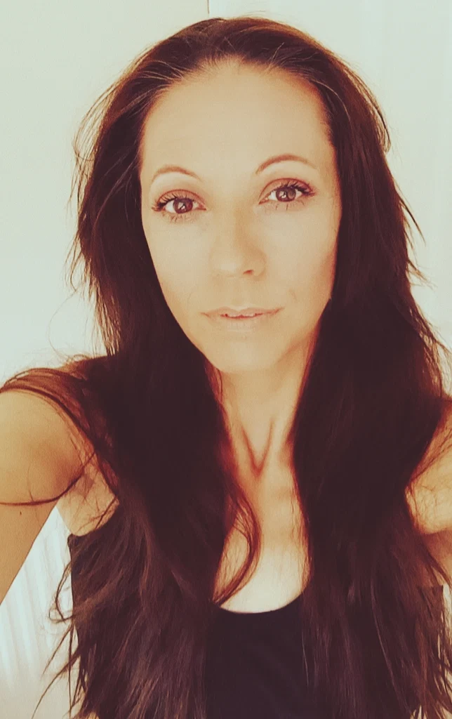 Effy Plops's avatar