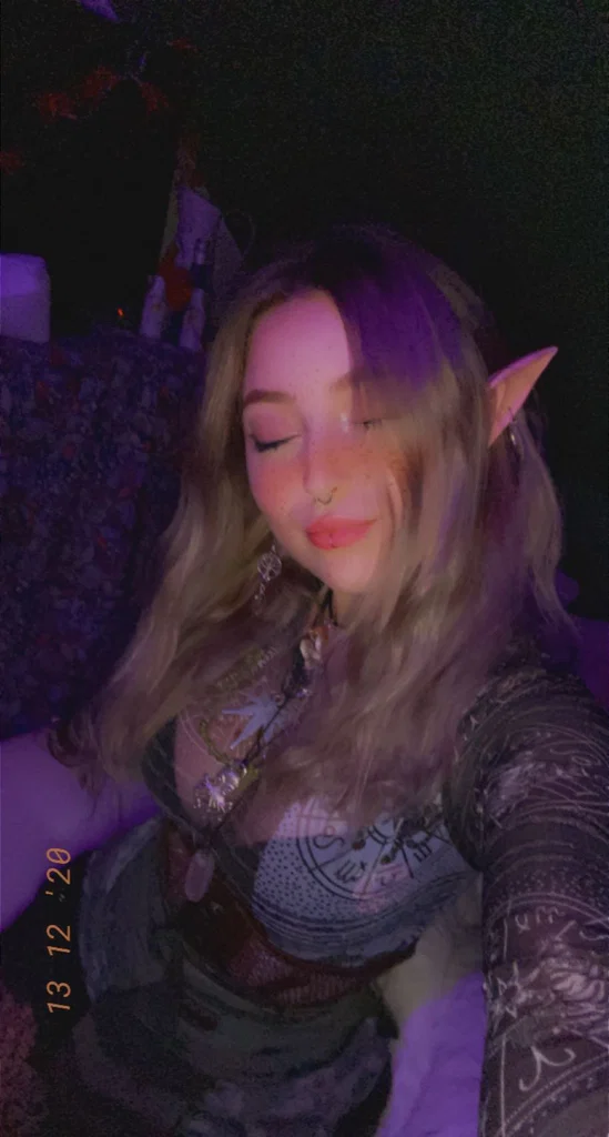 Violet pixie