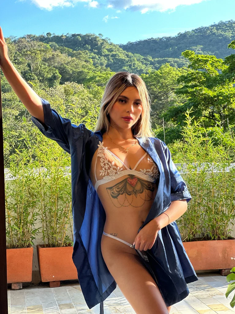 Lauren69's avatar