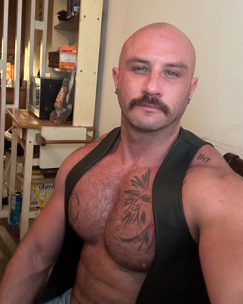 GregRileyXXX