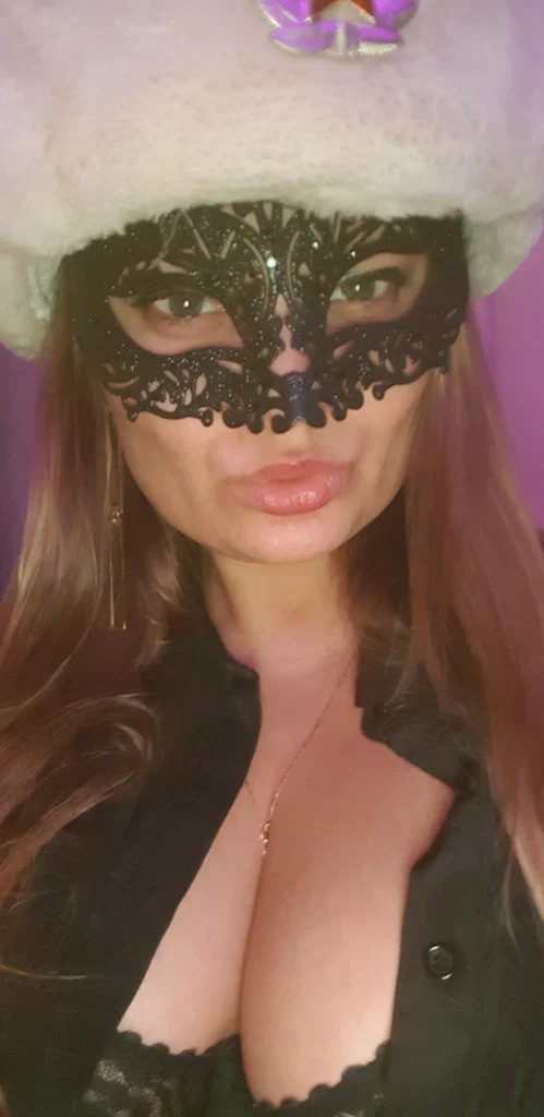 SexyHotWife85F's avatar