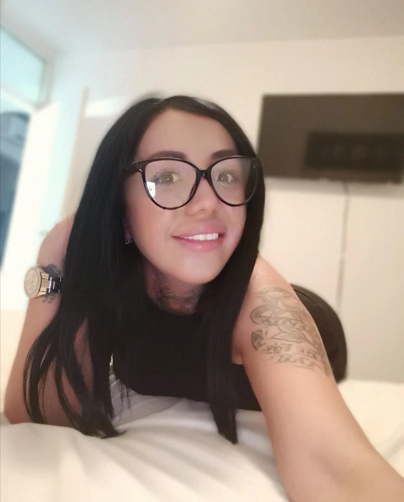 Alinna FREE's avatar
