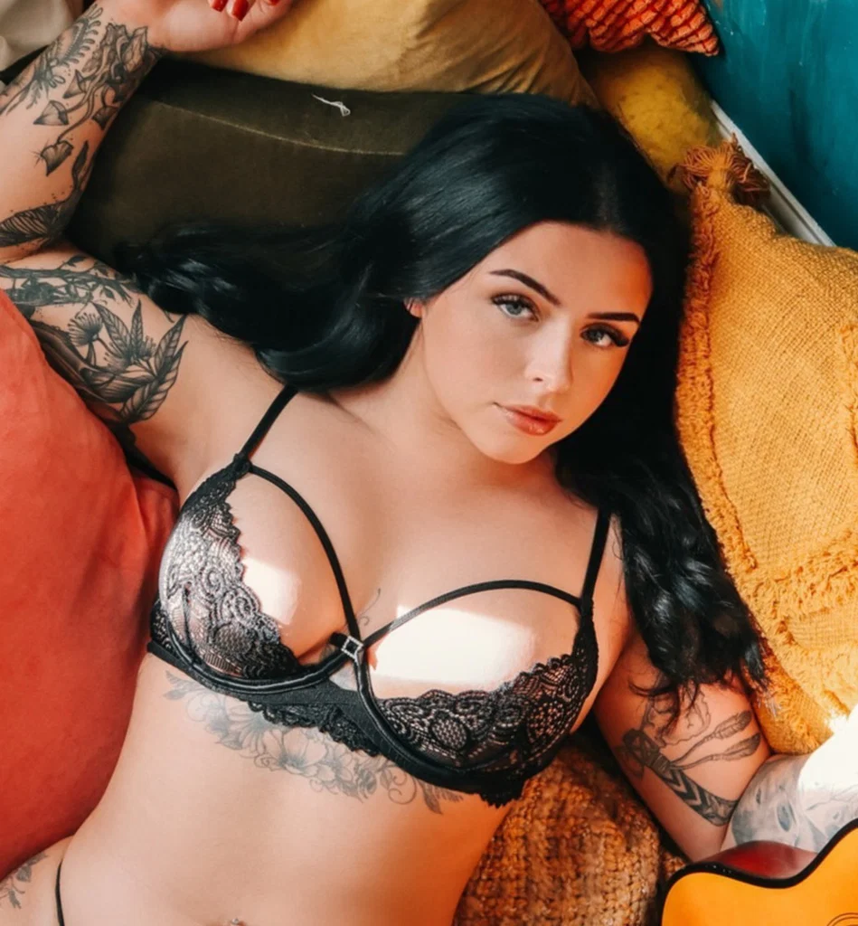 𝐇𝐚𝐲 𝐛𝐚𝐛𝐞's avatar