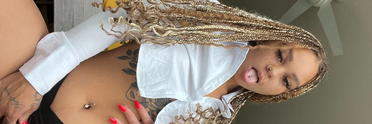 Sadie King profile banner