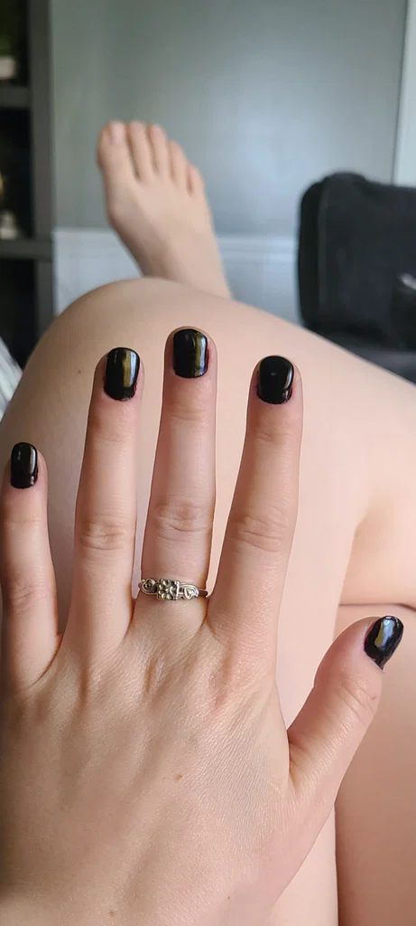 Lady Toes's avatar