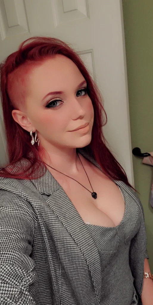 Aphrodites Vixen's avatar