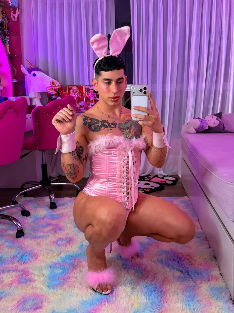 Emi 😛