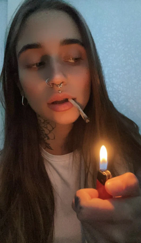 V O L C H A R A's avatar