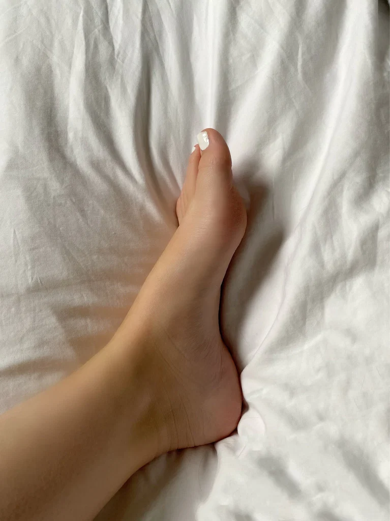 Yourfavouritefootgal's avatar