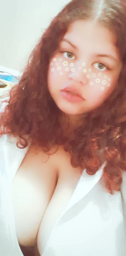 Lola Luv's avatar