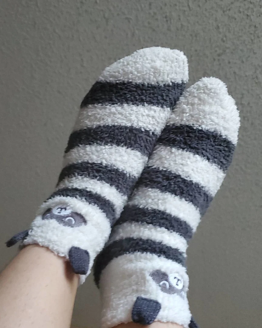Foot and hand princess profile banner