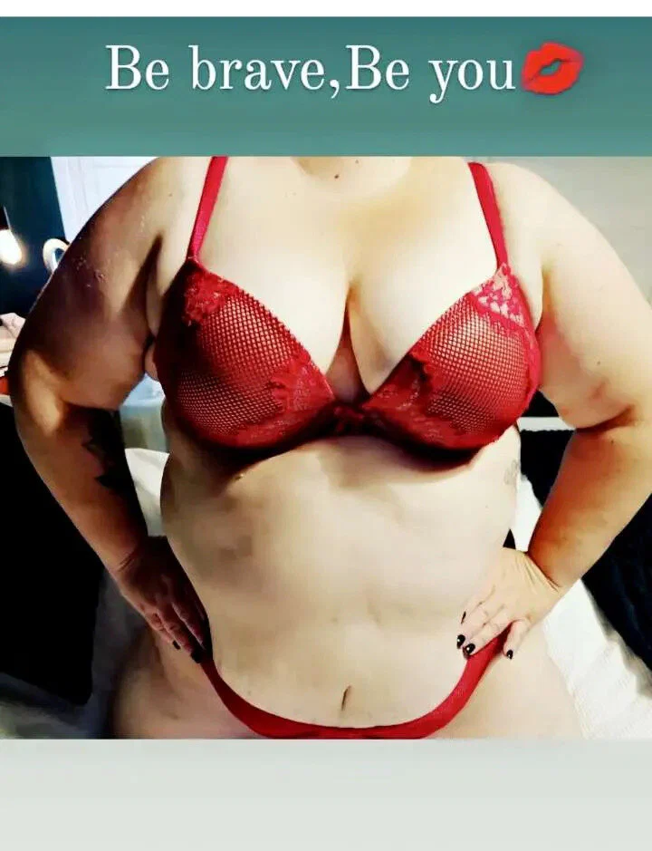 BrookeredOzmum profile banner