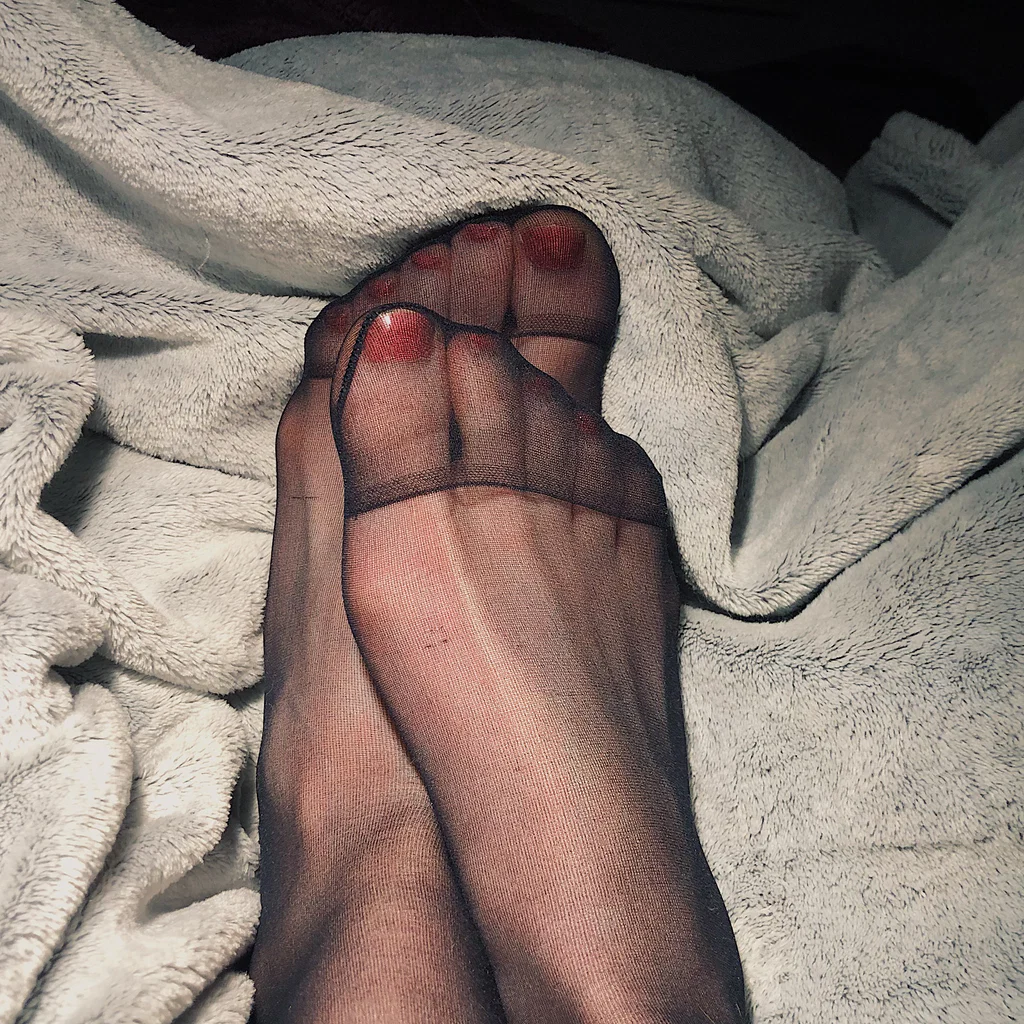 O_nlyfeetfans's avatar