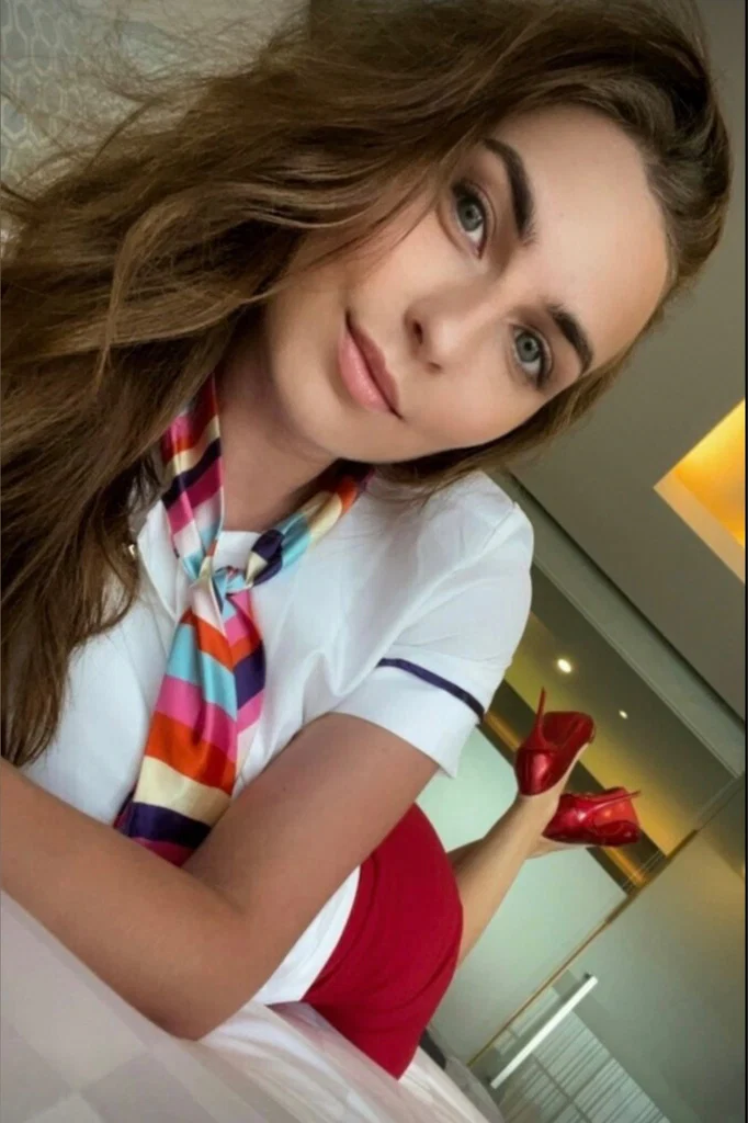 Lina - Kinky Flight Attendant ✈️