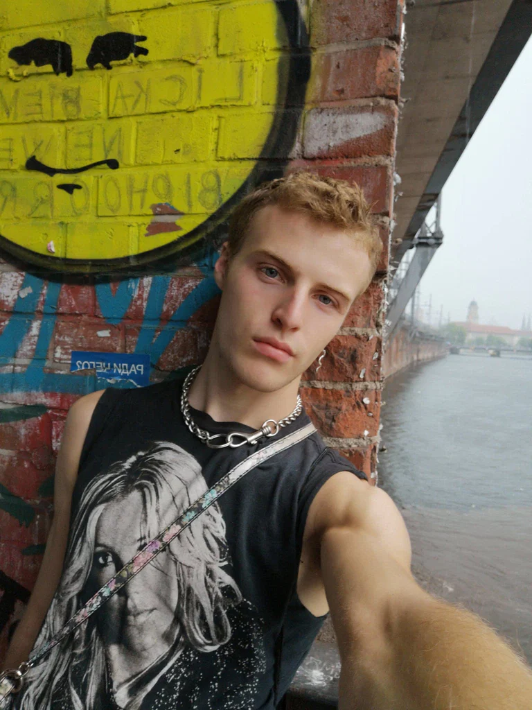 Zaclust's avatar