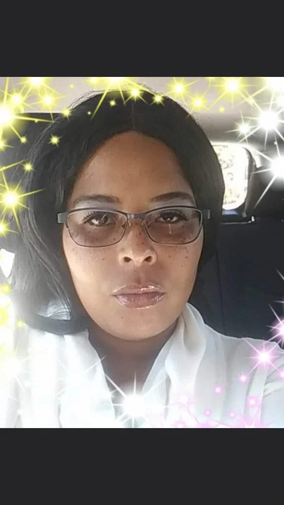 Nikki B's avatar