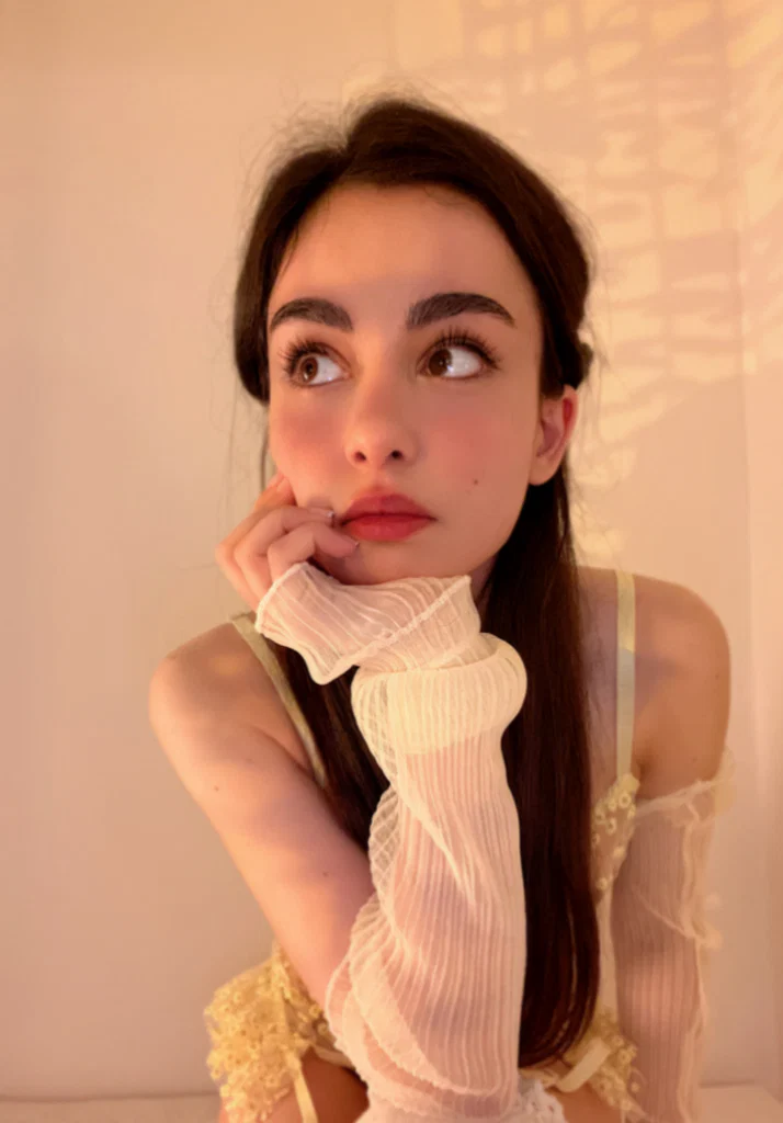 Ariana's avatar