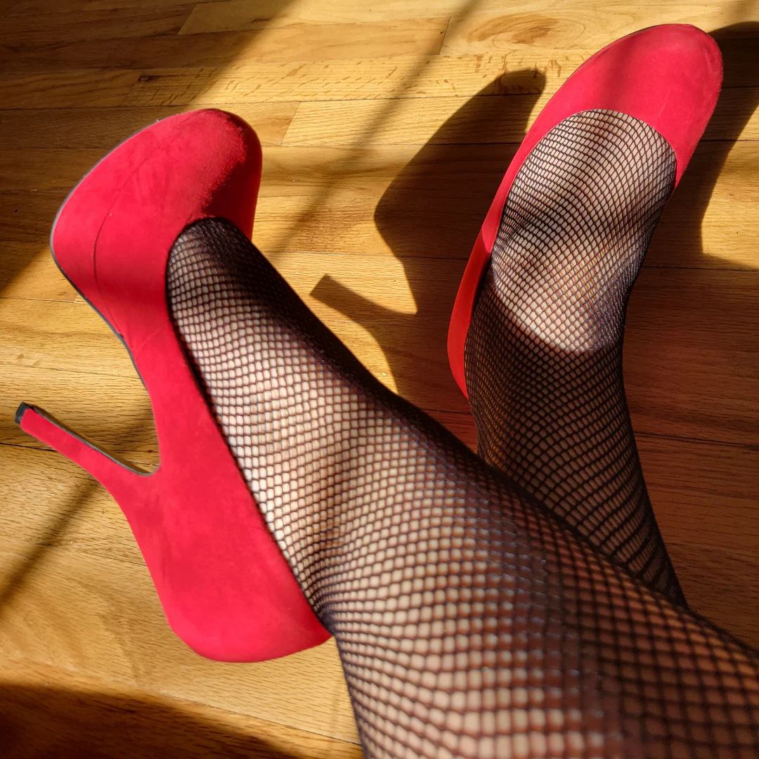 Cutefeet4U profile banner