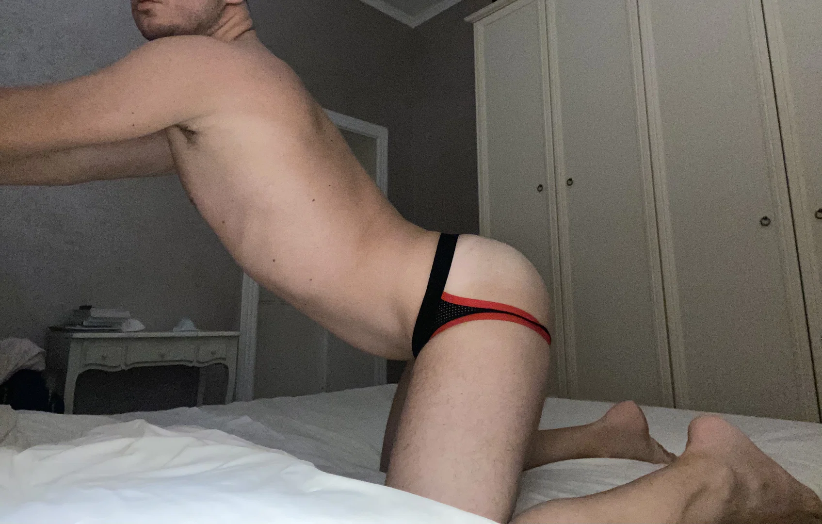 Italiano20s Slave profile banner