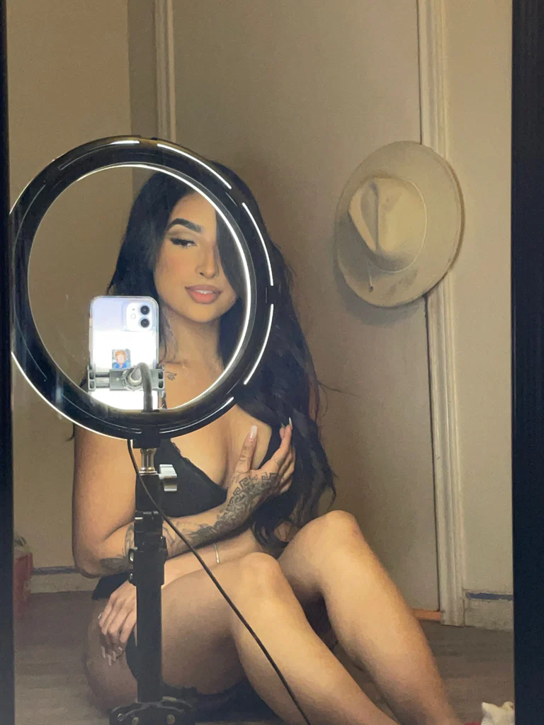 Alexis Sierra's avatar