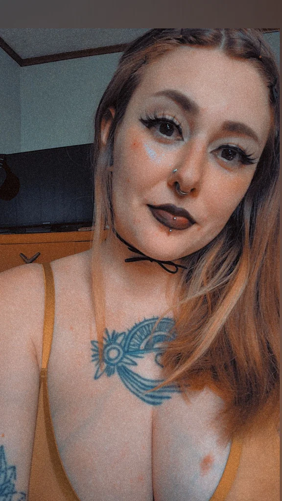 Becca's avatar