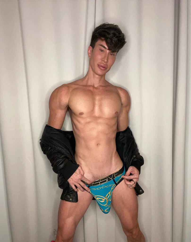 Justin Jedlica's avatar