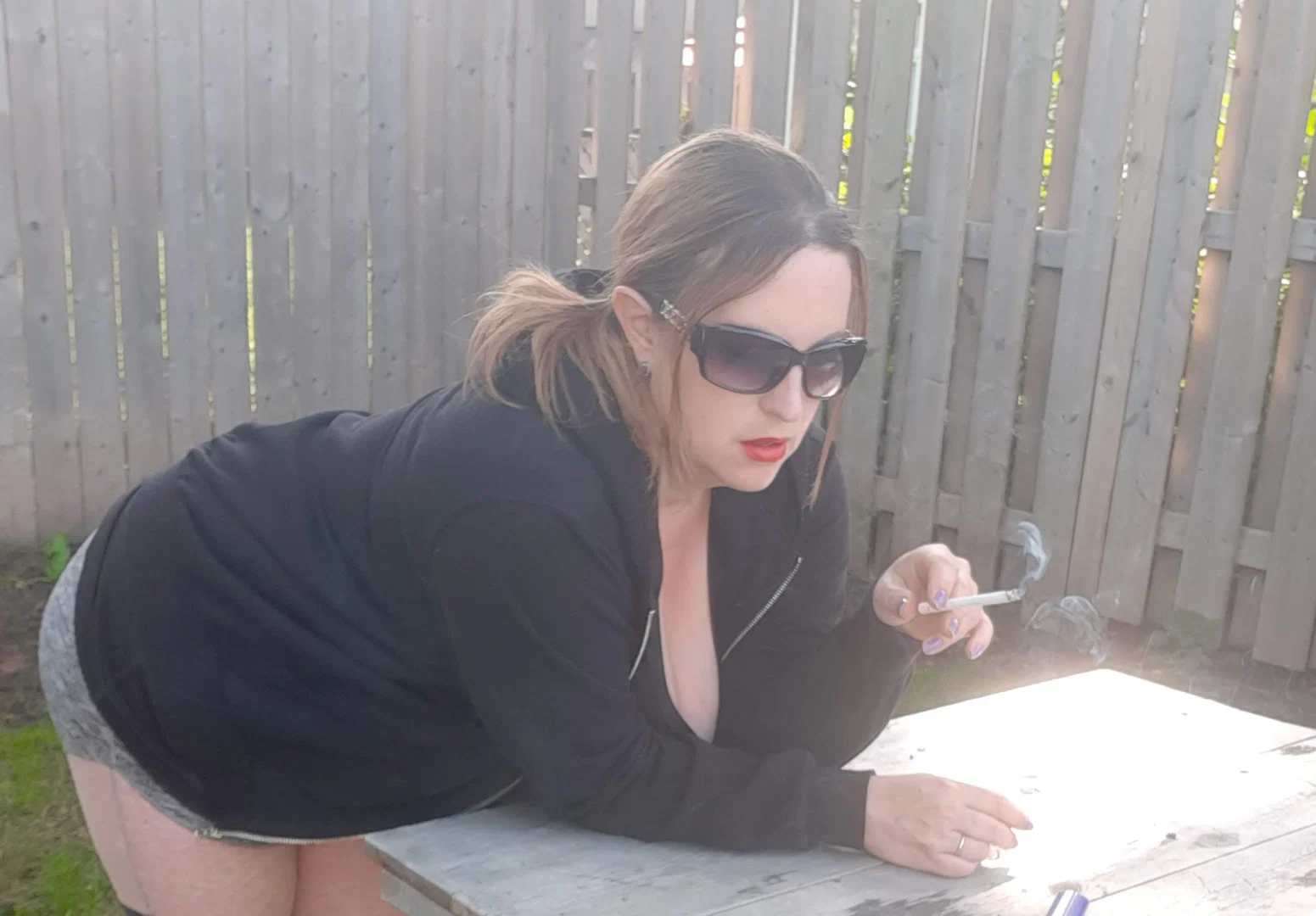 Smokinhotnatasha profile banner