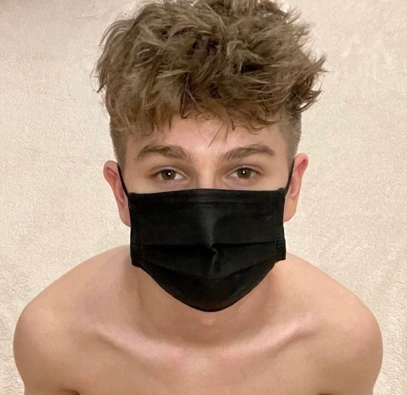 👑 Aaron Prince (NO MASK here)'s avatar
